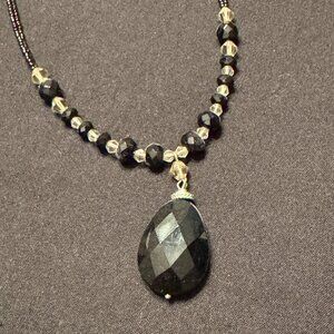 Vintage Fashion Necklace Black stones